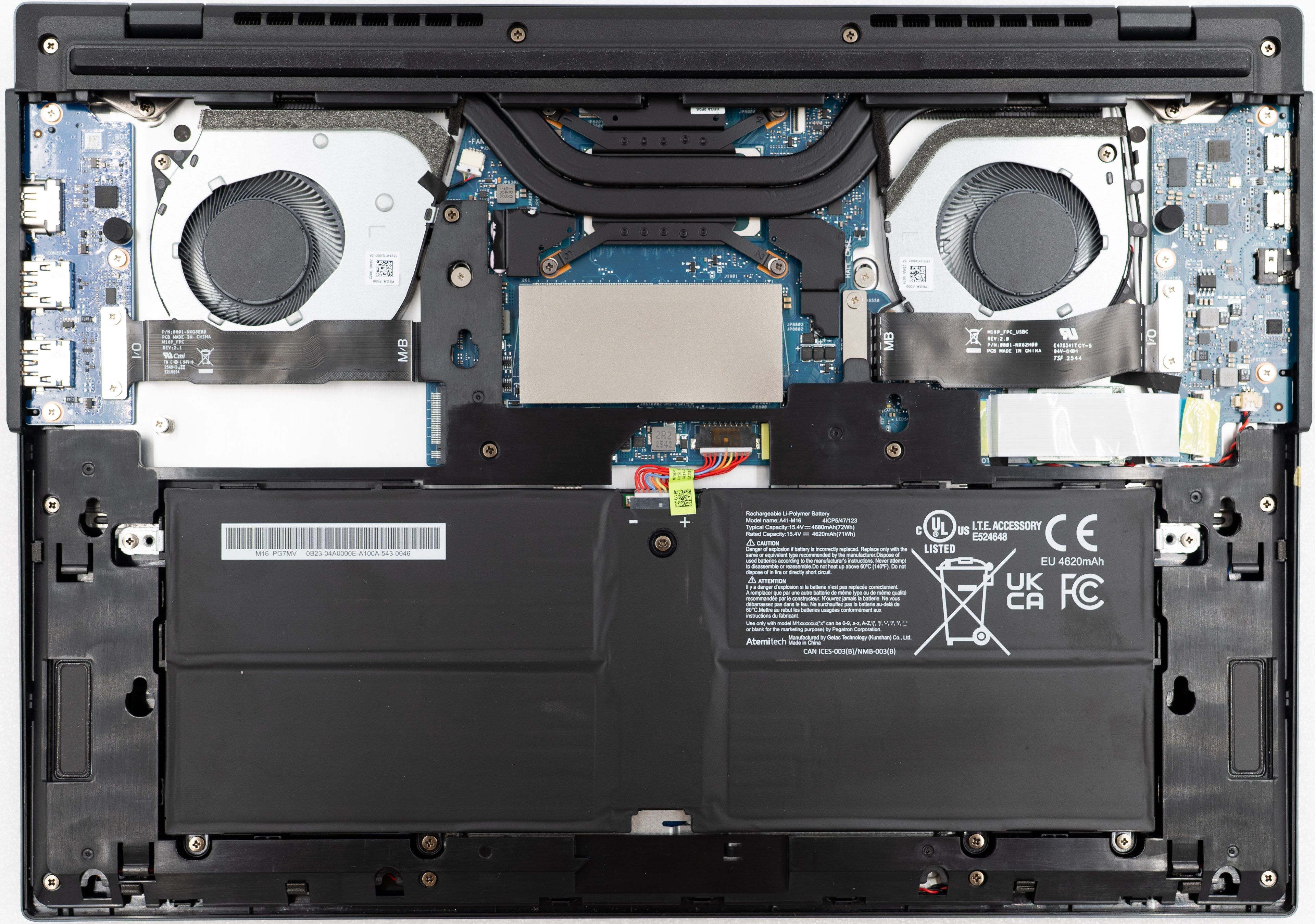 SCHENKER ELEMENT 16 (E26) Inside 1 with Battery and Frame.jpg