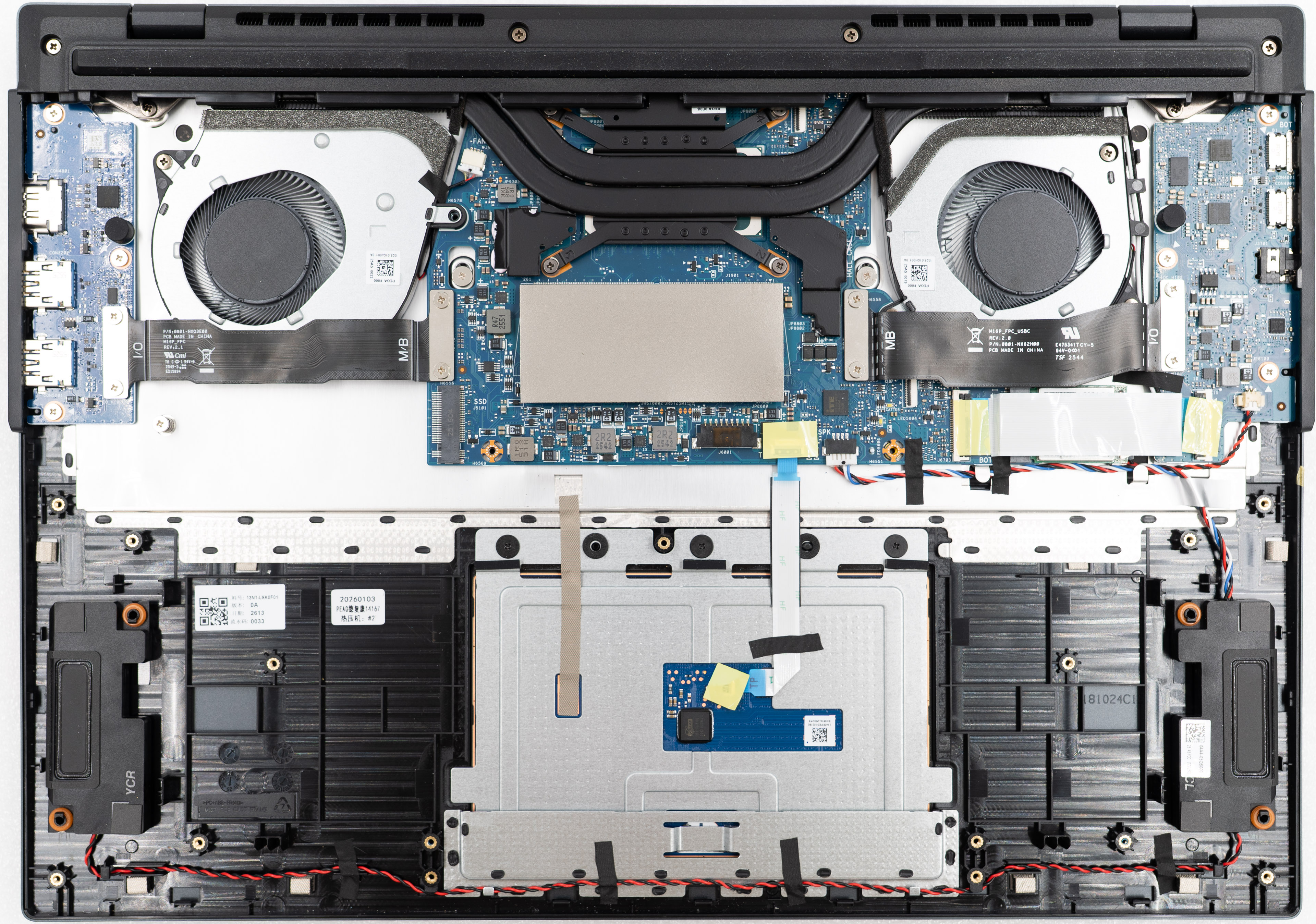 SCHENKER ELEMENT 16 (E26) Inside 2 without Battery and Frame.jpg